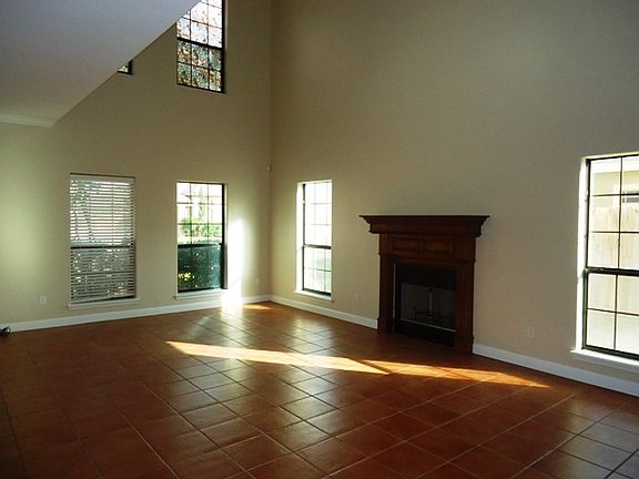 3rd image of 1802 S Villa Real Dr