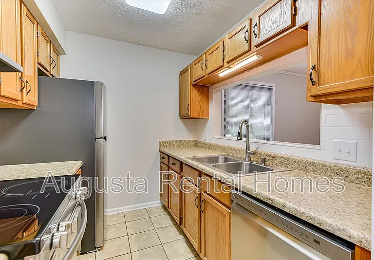 208 W Buena Vista Ave #1 — Photo 12