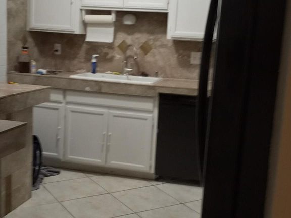 2nd image of 1201 Greenway Dr #A