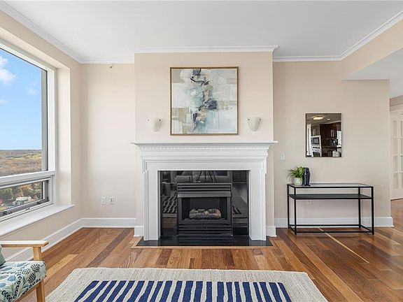 4th image of 1 Tower Dr APT 1706