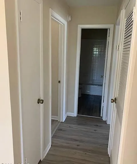 1527 Grace Ave #B — Photo 2