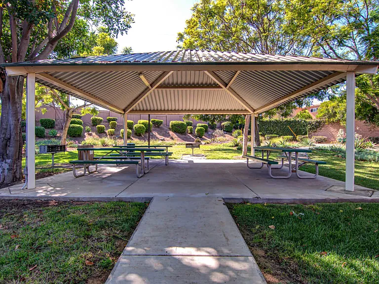 Admiral Hartman - Military Housing — Photo 16
