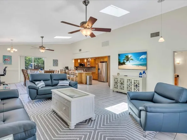 1440 Pearl St #Id1623882p, Nokomis, FL 34275