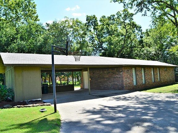 4th image of 1514 W Scott Cir