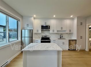 1665 Highland Dr N, Kelowna, BC V1Y4K6