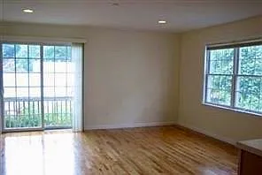 3 bed, 2.5 bath, $5,600 — Photo 2