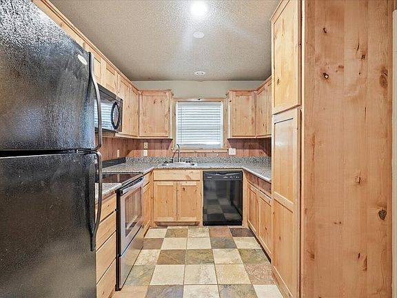 5th image of 6915 Gary Ave