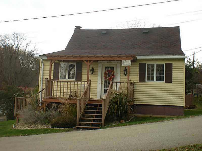 1st image of 629 N 8th St
