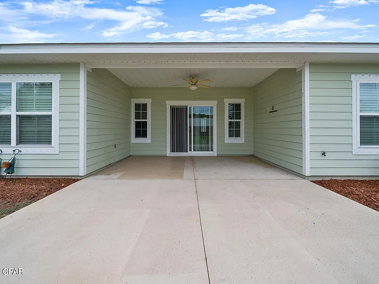 305 Evergreen St — Photo 19