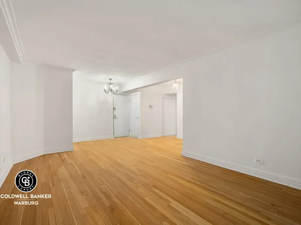 305 East 72nd Street image 3 of 12