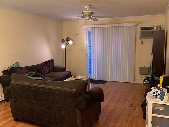 2nd image of 22 Springwood Dr