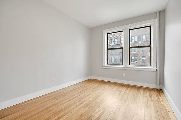 Rented by Peter R. Hungerford, LREB | media 17