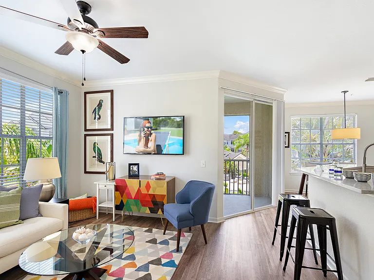 Grandeville at RiverPlace — Photo 17