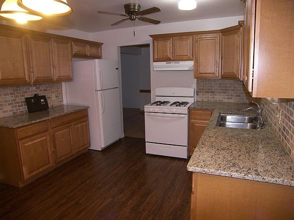 3rd image of 5417 New Meadow Dr