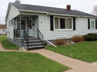 810 N State St, Merrill, WI 54452