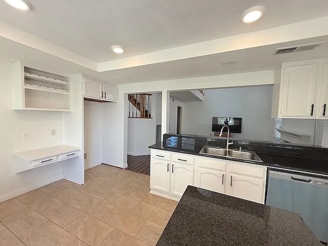 2985 Amber Dr — Photo 14