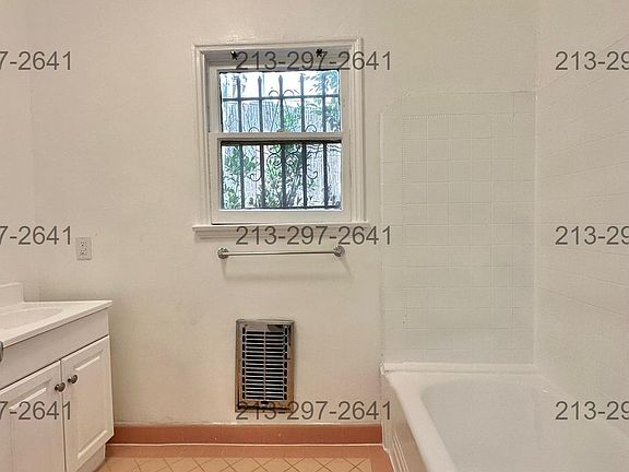 2nd image of 2232 N Cahuenga Blvd #2232