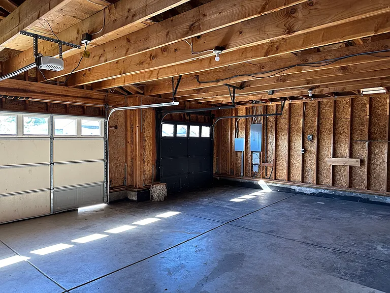 2337 Jeremy St — Photo 23