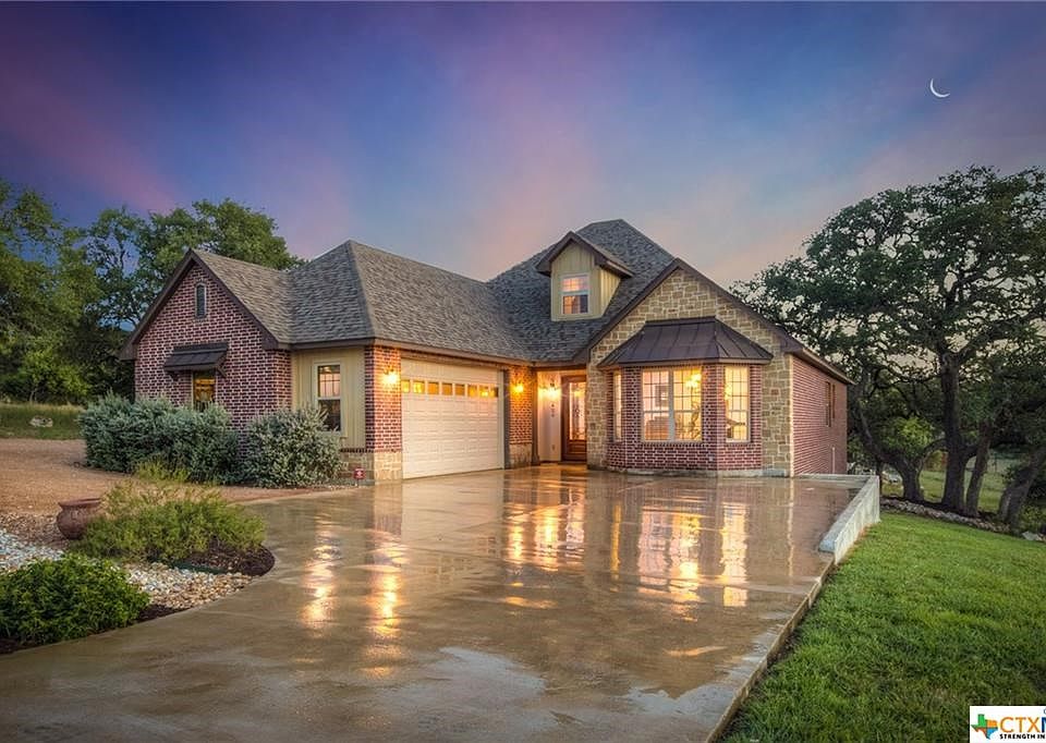1st image of 420 Cambridge Dr