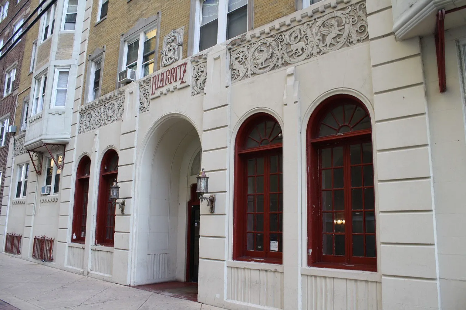 37 S Iowa Ave APT 3E photo 1
