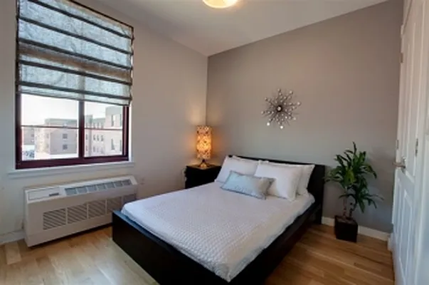 Sold by MNS | media 1