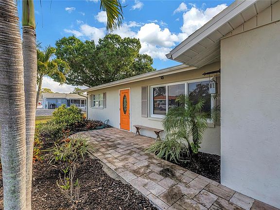 4th image of 1335 Fundy Rd