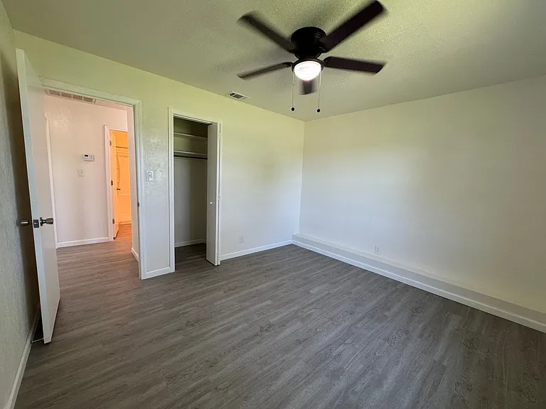 74 McCoy Ln — Photo 16