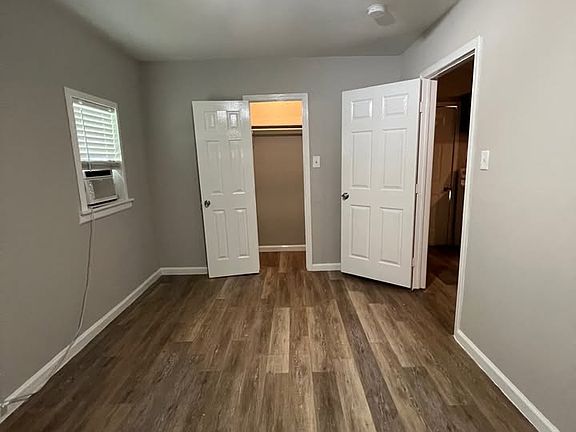 4th image of 314 W 12th St