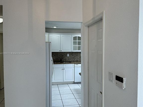 4th image of 5068 NW 114th Pl