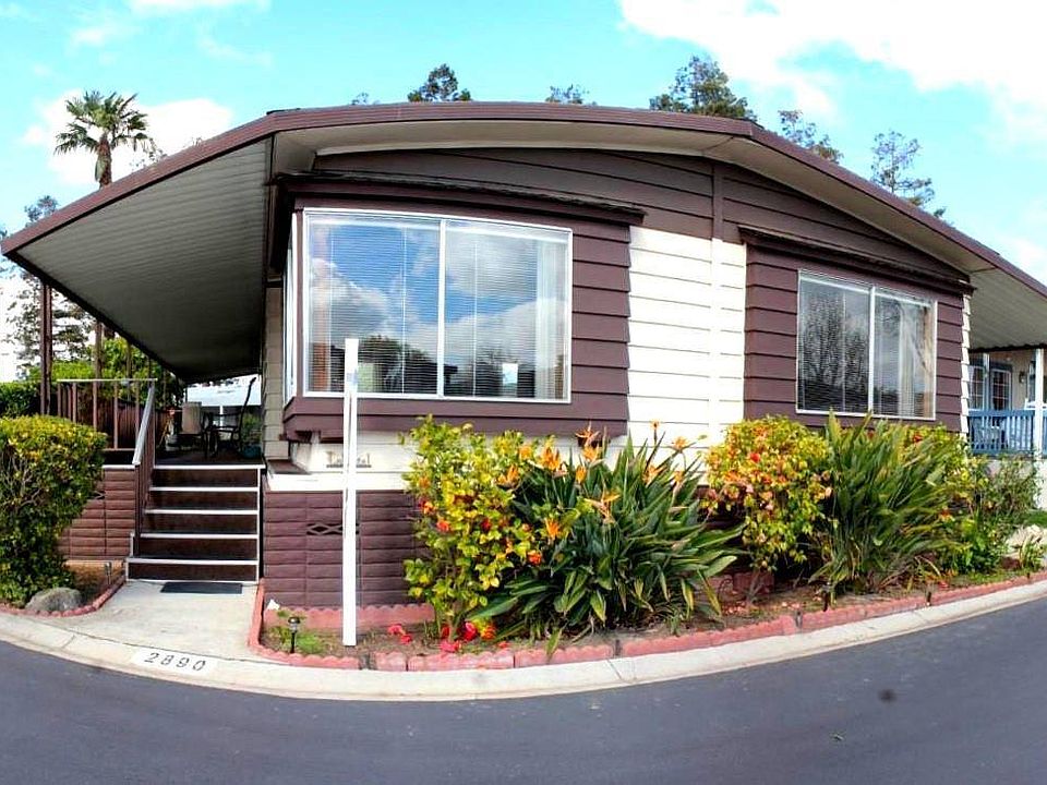 1st image of 2890 Moss Hollow Dr #2890