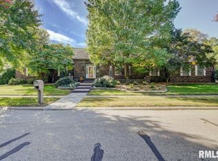 160 Wing Foot Dr, Springfield, IL 62704