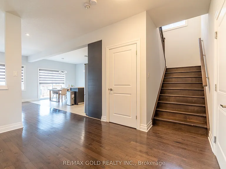 2591 Sheffield Blvd — Photo 19