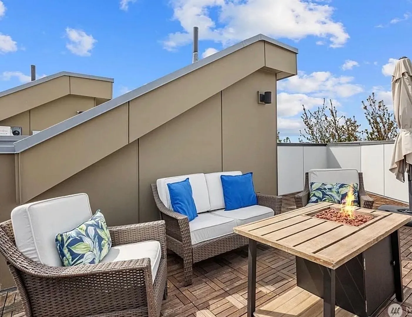 Greenwood Townhome — Photo 2