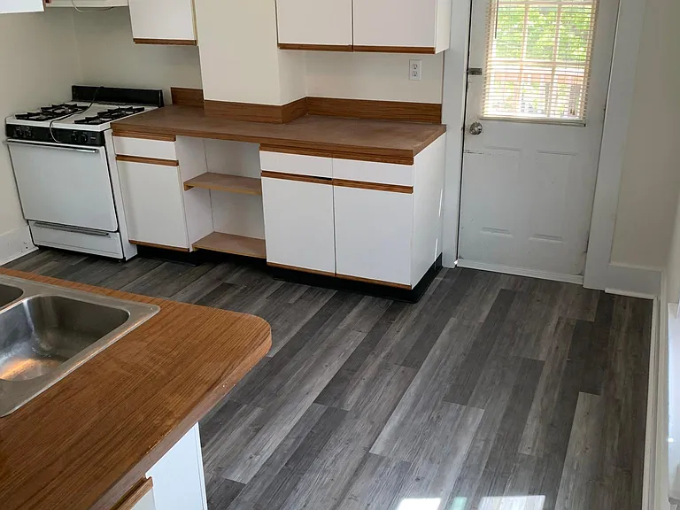 26 S Melcher St #A — Photo 16