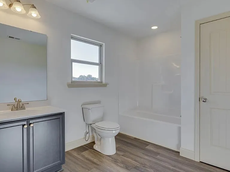 106 Glory Rd — Photo 11
