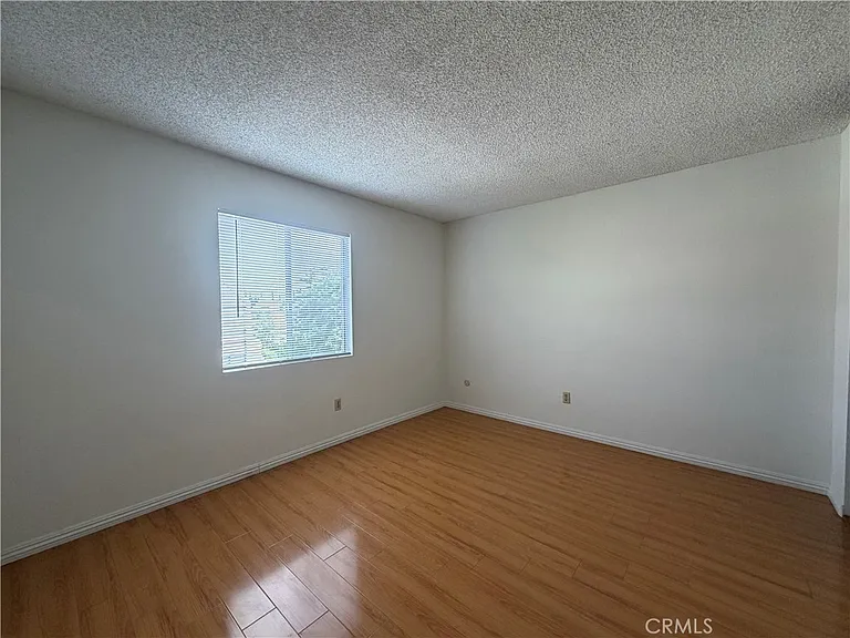 411 S Orange Ave — Photo 12