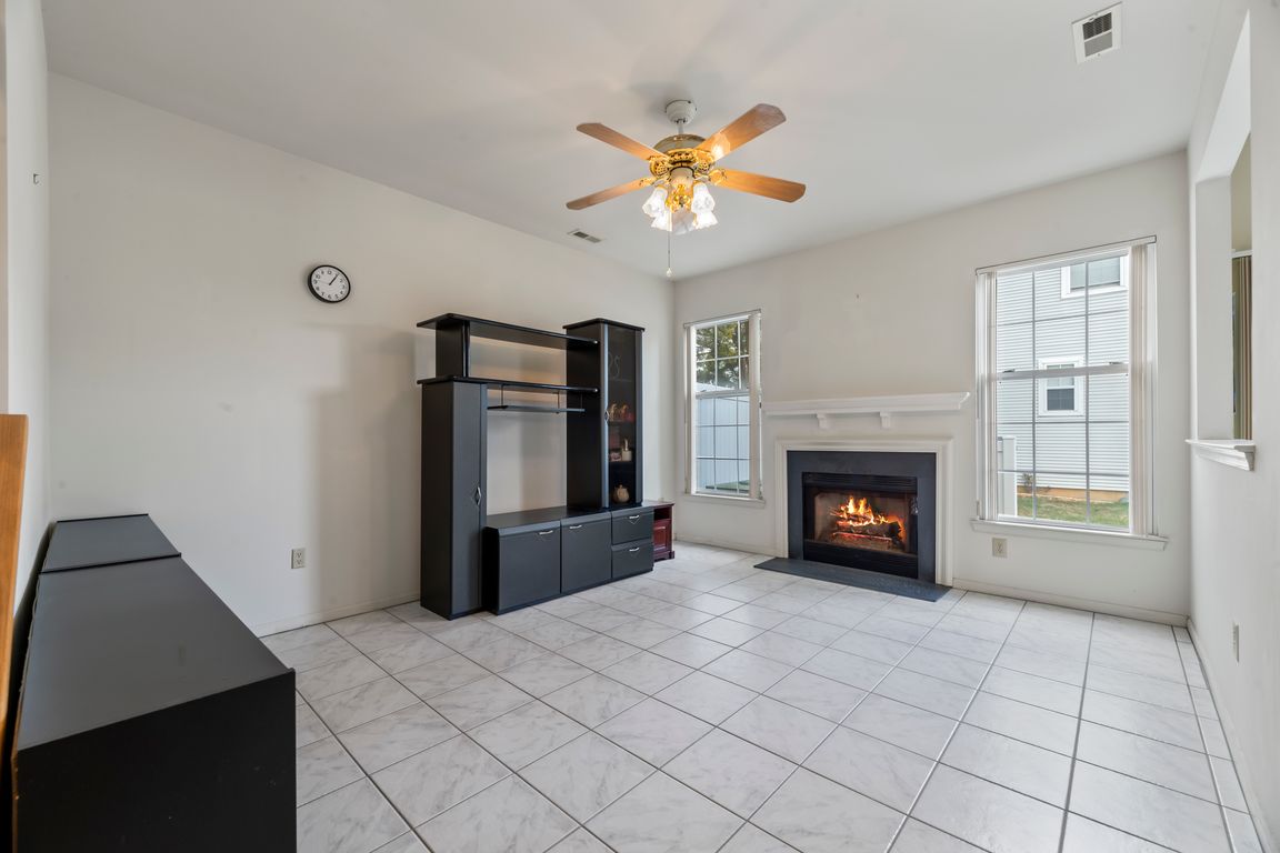 next background image