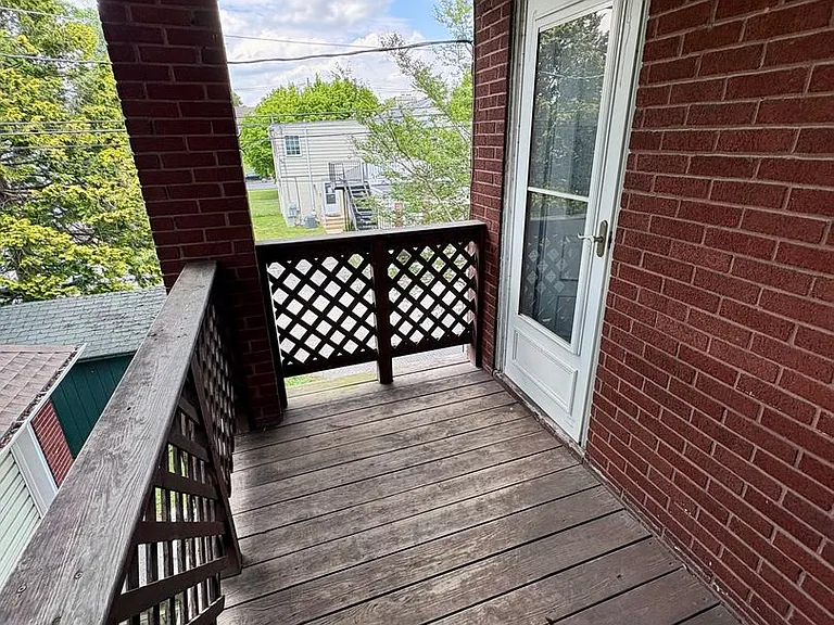 16 S Rockburn St — Photo 26
