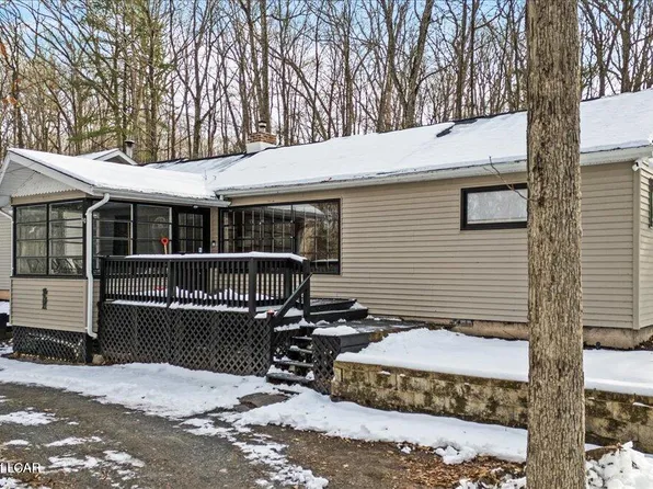 357 Lee Rd, East Stroudsburg, PA 18302