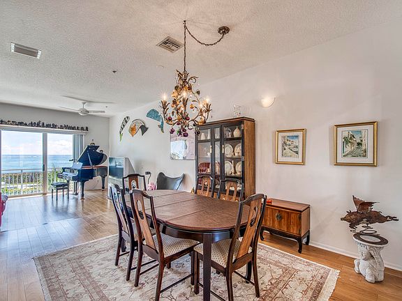 5th image of 115 Ocean Key Way