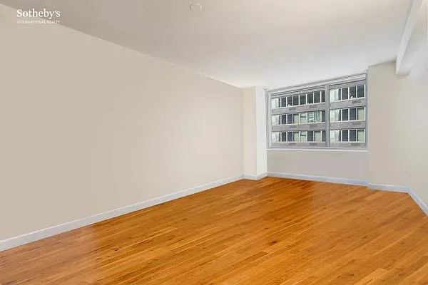 Rented by Sotheby's International Realty | media 2