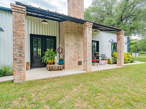 2nd image of 853 County Road 2215