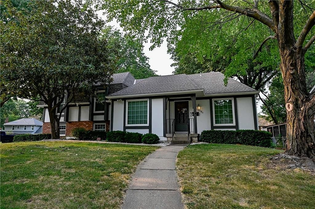 10634 W 102nd Ter, Overland Park, KS 66214 | Zillow