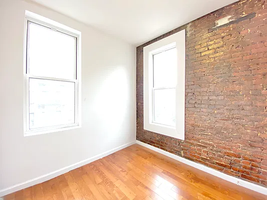 Rented by Bohemia Realty Group | media 7