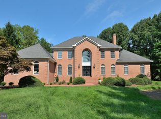 10190 Akhtamar Dr, Great Falls, VA 22066