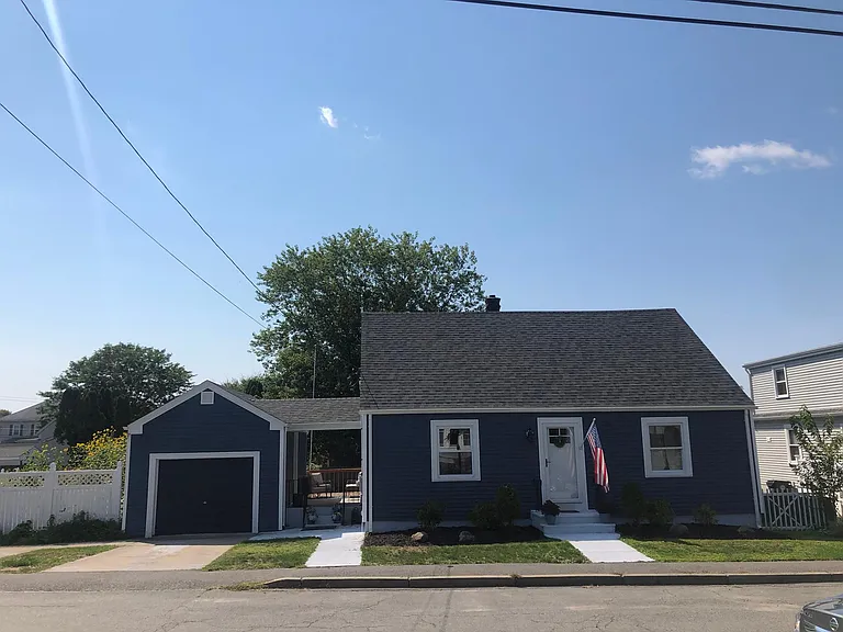 15 Doran Ave — Photo 4