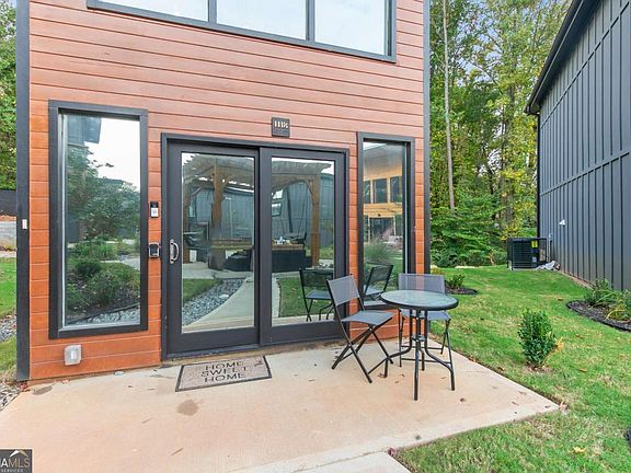 3rd image of 3120 Godby Rd #1118