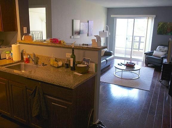 5th image of 1970 Columbia St Unit 204