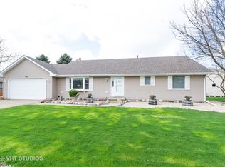 3311 Meadow Trl E, Dekalb, IL 60115