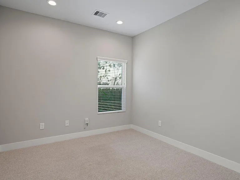814 Thornton Rd #F — Photo 7